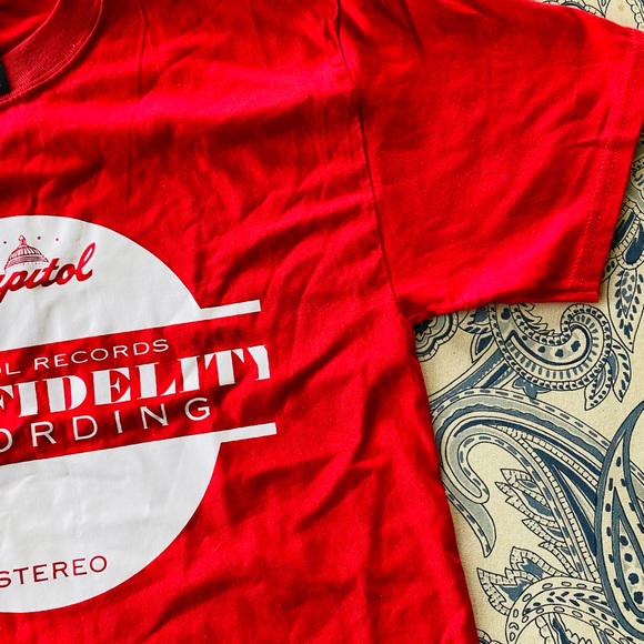 Capital Records high fidelity T shirt - Picture 5 of 7